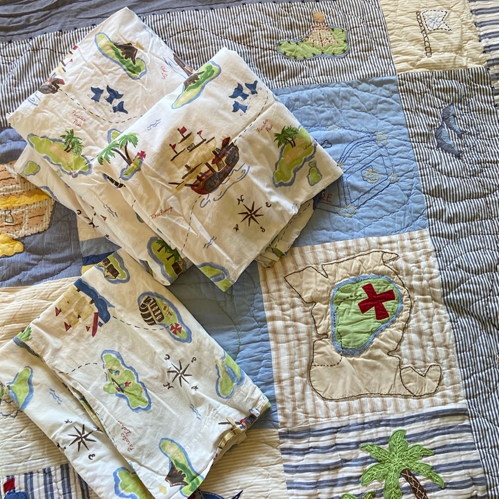 Pottery Barn Kids pirate sheet set Full